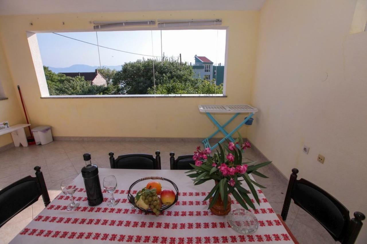 Apartments Damjan Brist Exterior photo